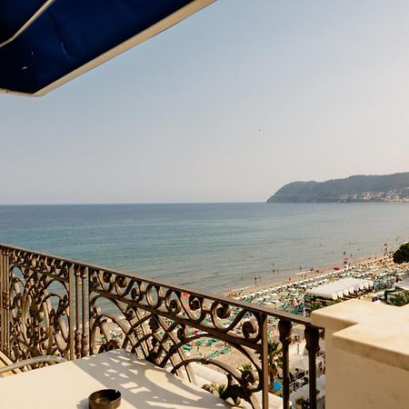 Grand Hotel Mediterranee Alassio Esterno foto