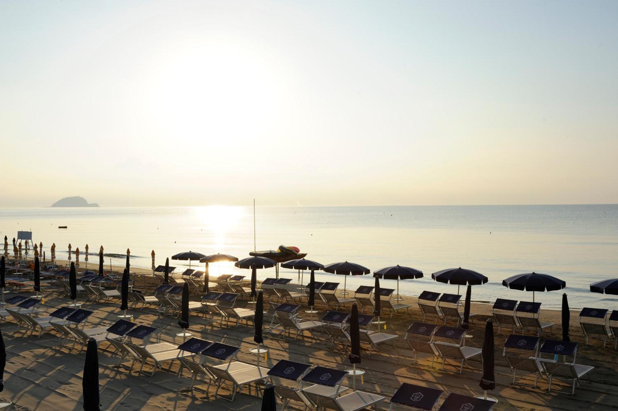 Grand Hotel Mediterranee Alassio Esterno foto