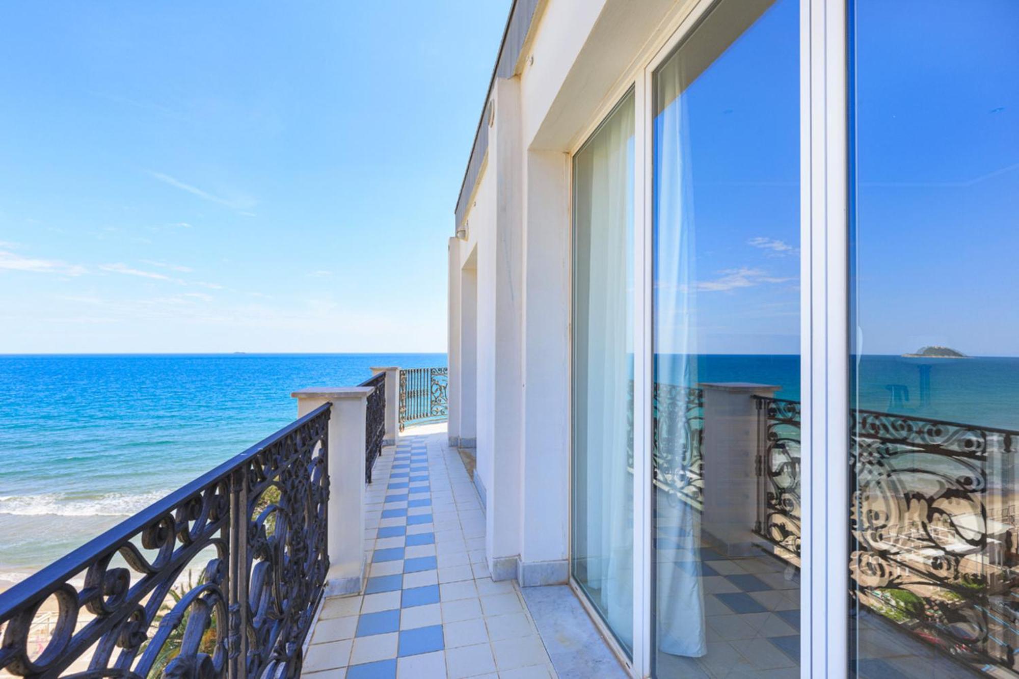 Grand Hotel Mediterranee Alassio Esterno foto