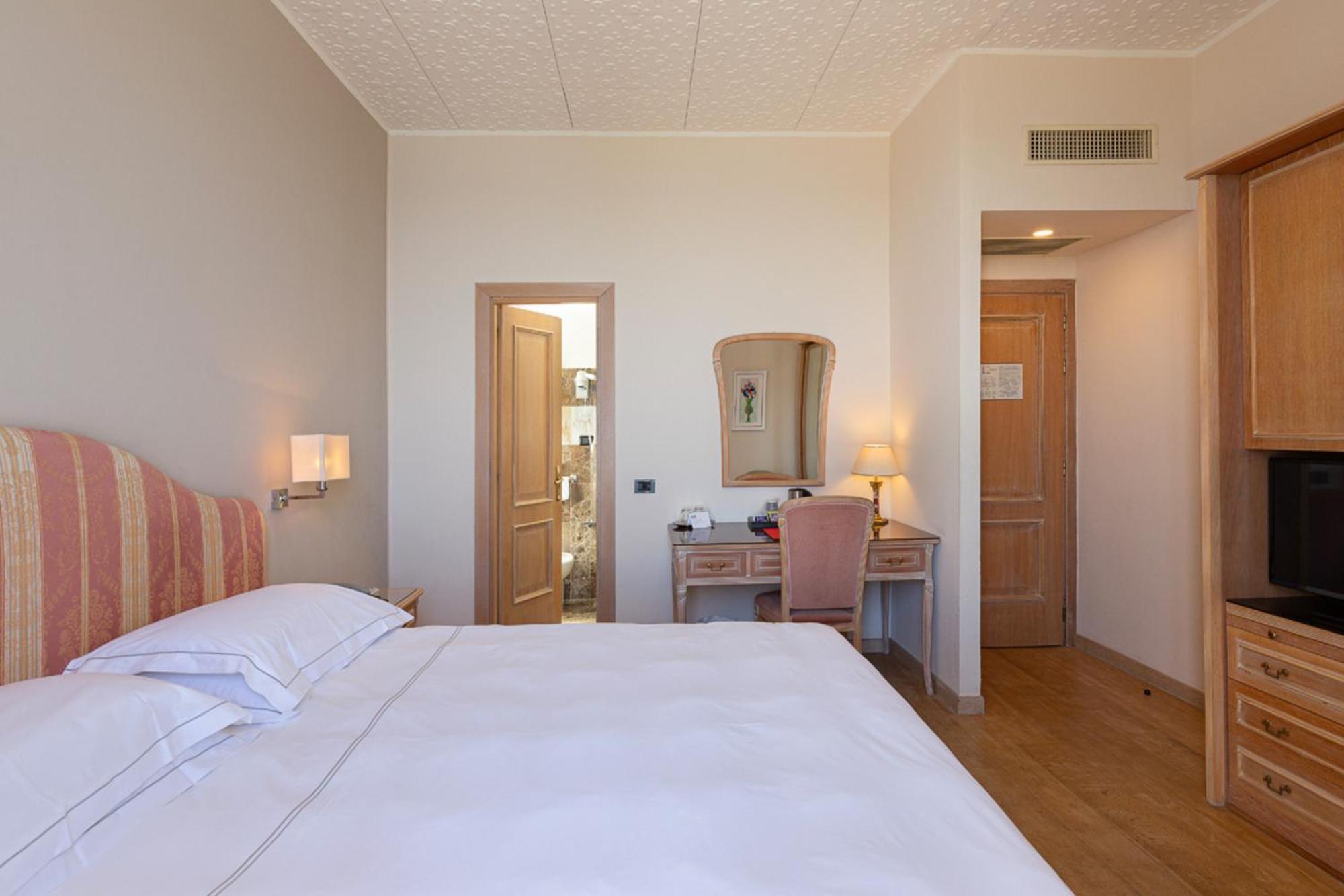 Grand Hotel Mediterranee Alassio Esterno foto
