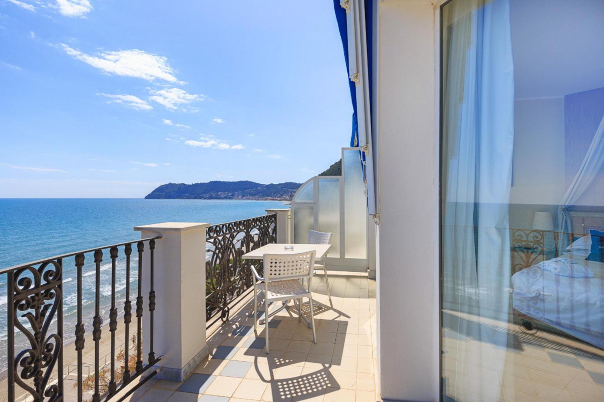 Grand Hotel Mediterranee Alassio Esterno foto