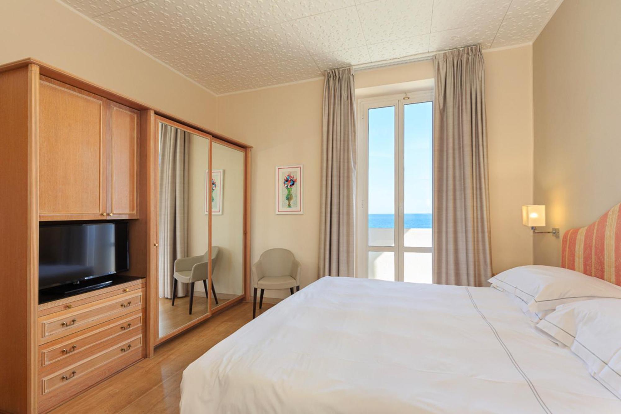 Grand Hotel Mediterranee Alassio Esterno foto