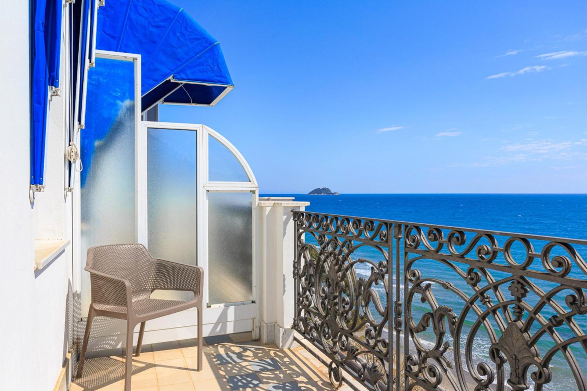 Grand Hotel Mediterranee Alassio Esterno foto