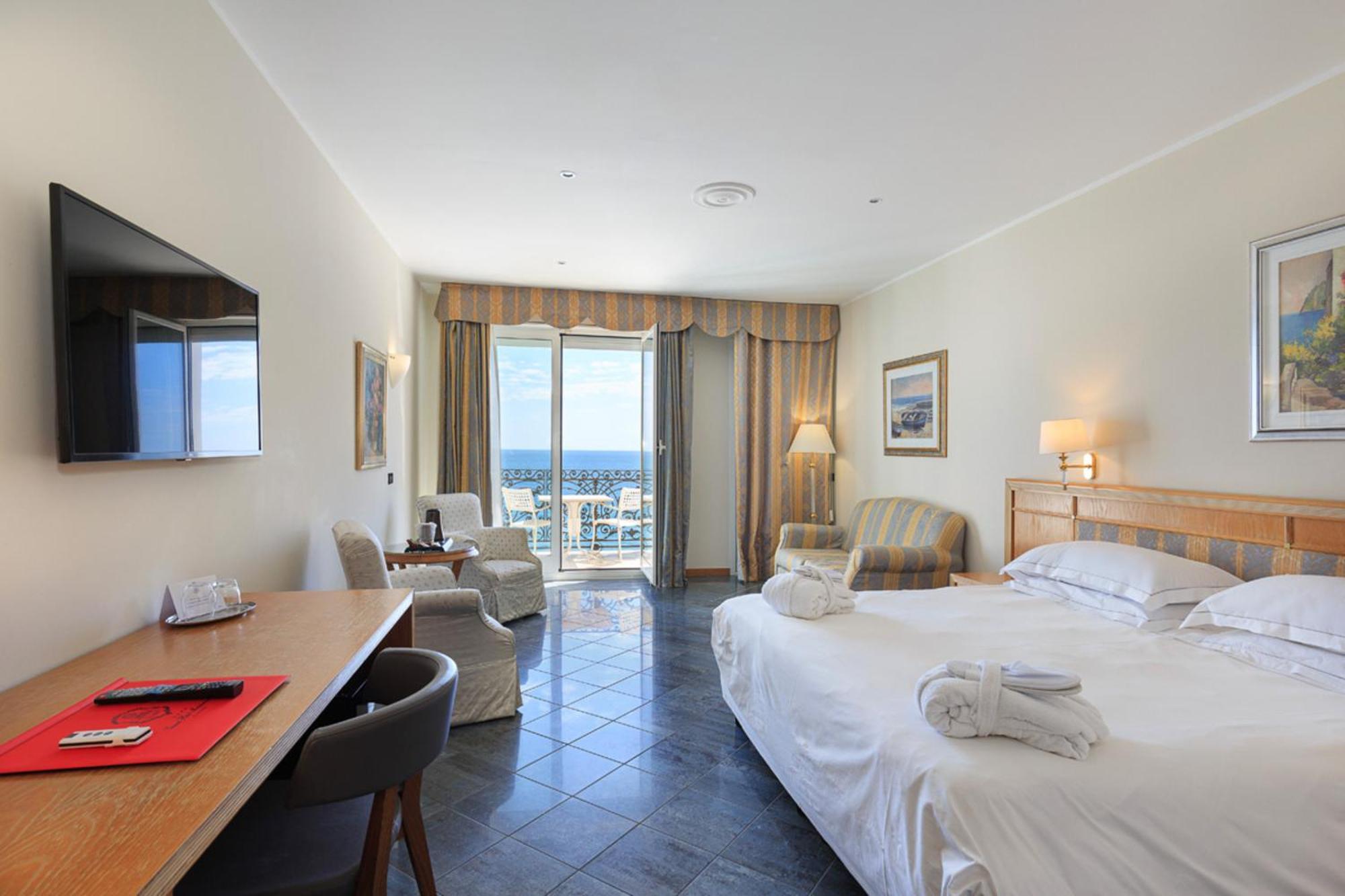 Grand Hotel Mediterranee Alassio Esterno foto