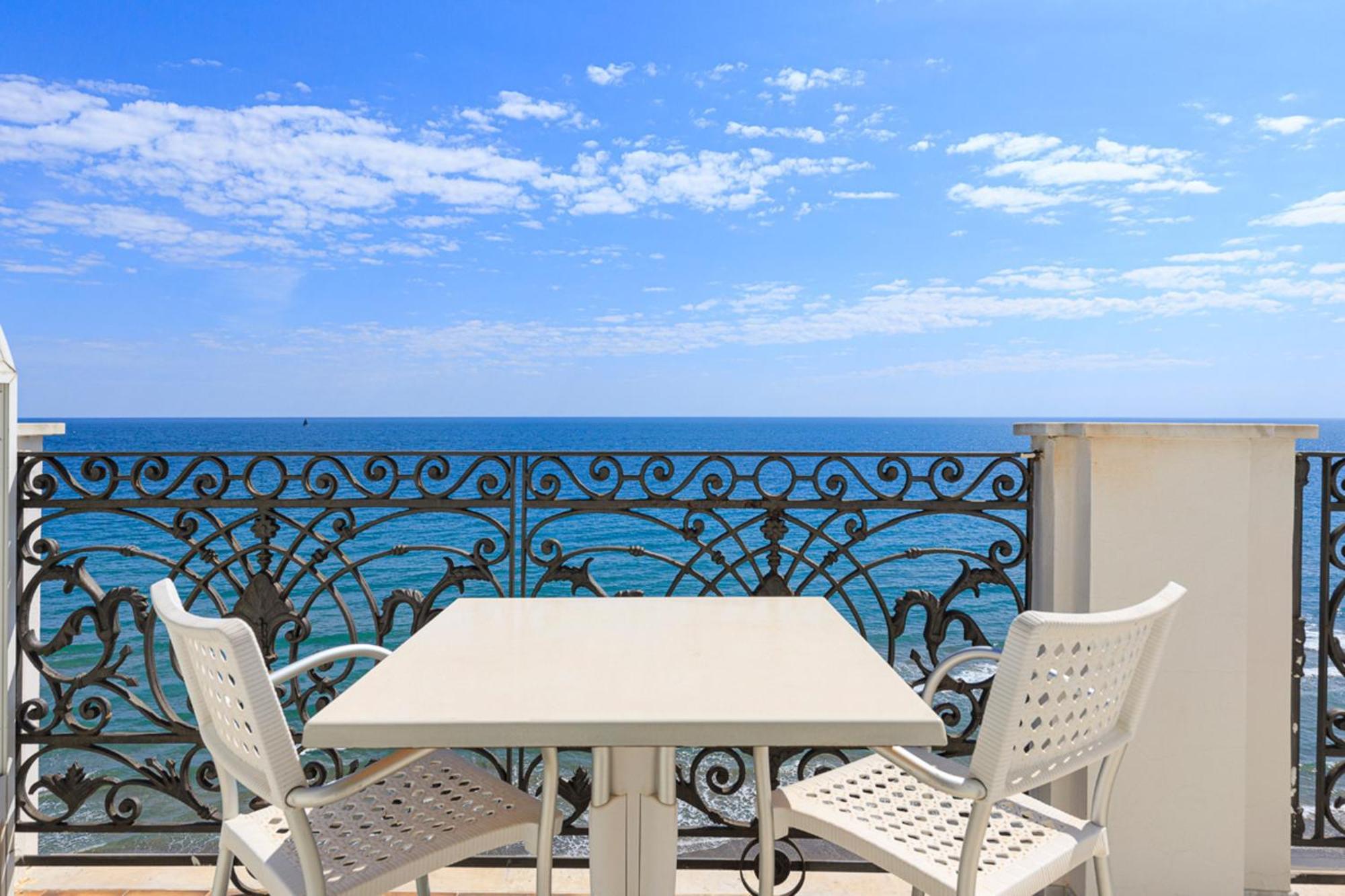 Grand Hotel Mediterranee Alassio Esterno foto