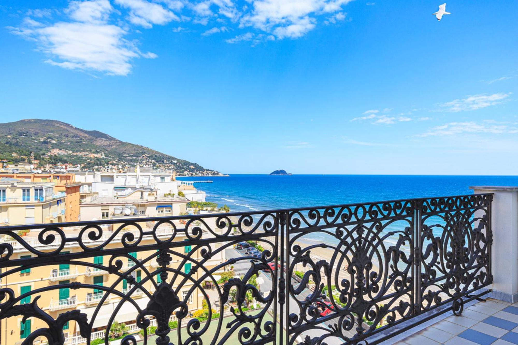 Grand Hotel Mediterranee Alassio Esterno foto